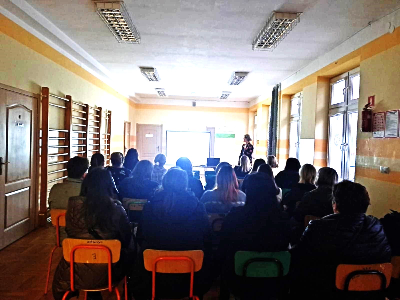 Fotorelacja z prelekcji dla rodziców