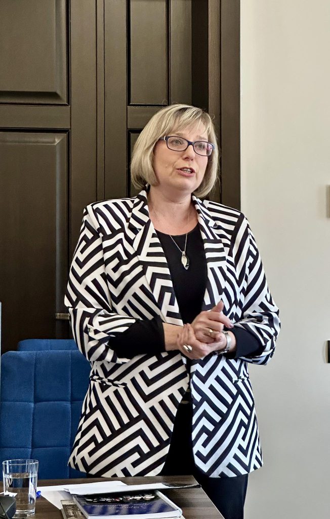 Fotorelacja z uroczystego wręczenia nagród laureatom Powiatowego Konkursu:Zawód Moich Marzeń