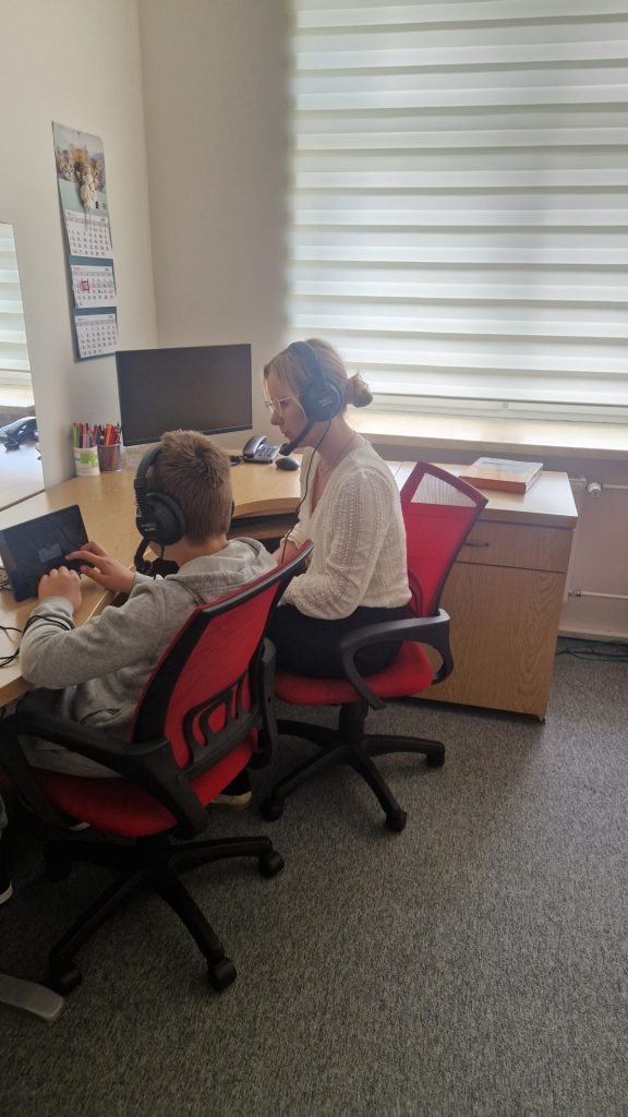 Zdjęcie przedstawiające uczniów podczas treningu metodą Warnkego