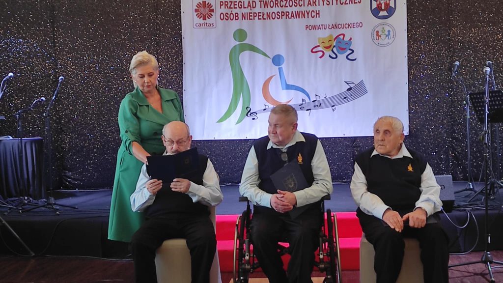 Fotorelacja z Przeglądu Twórczości Artystycznej Osób Niepełnosprawnych Powiatu Łańcuckiego
