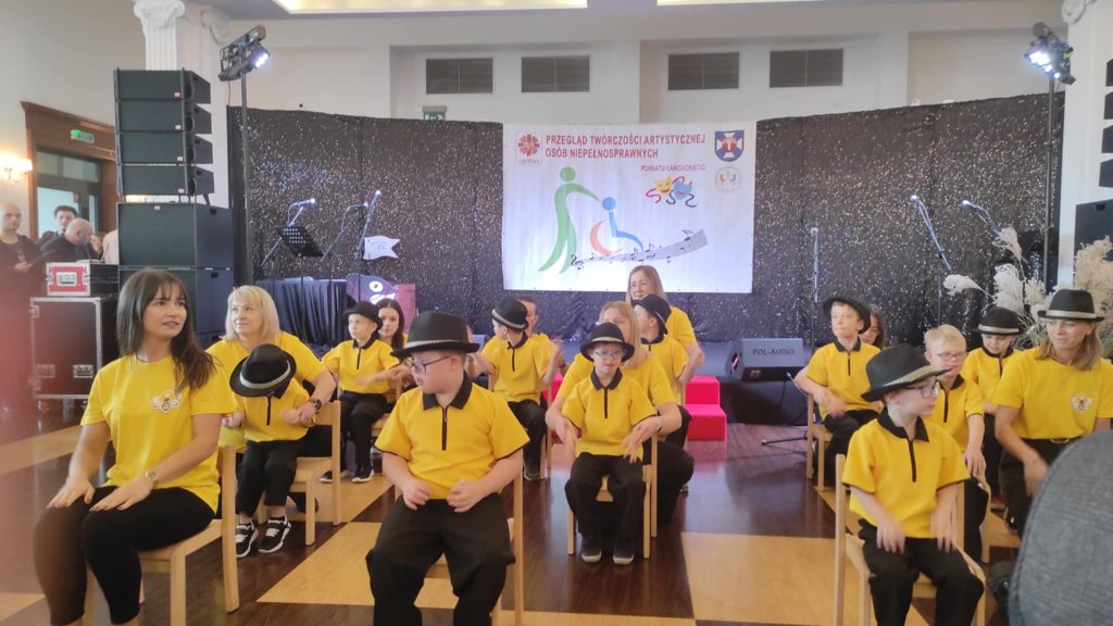 Fotorelacja z Przeglądu Twórczości Artystycznej Osób Niepełnosprawnych Powiatu Łańcuckiego