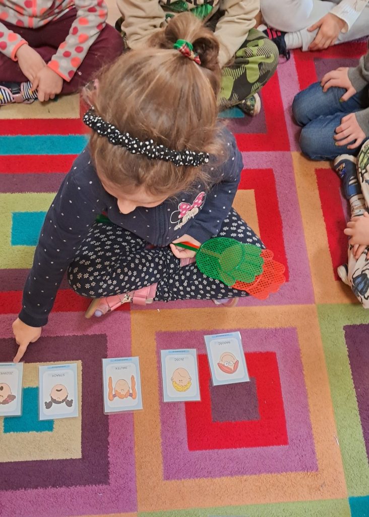 Fotorelacja warsztatów „Jestem radosny, jestem zły – zajęcia o emocjach” 