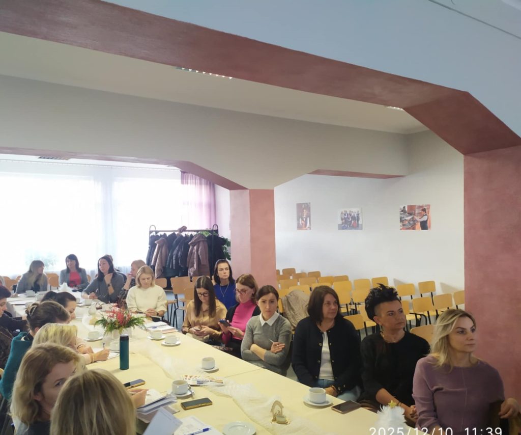 Zdjęcie przedstawiające przebieg spotkania szkoleniowego dla specjalistów